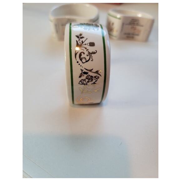 NEW Spode 22K Christmas Napkin Rings Set of 4 Holiday Decor White Green - Picture 8 of 9